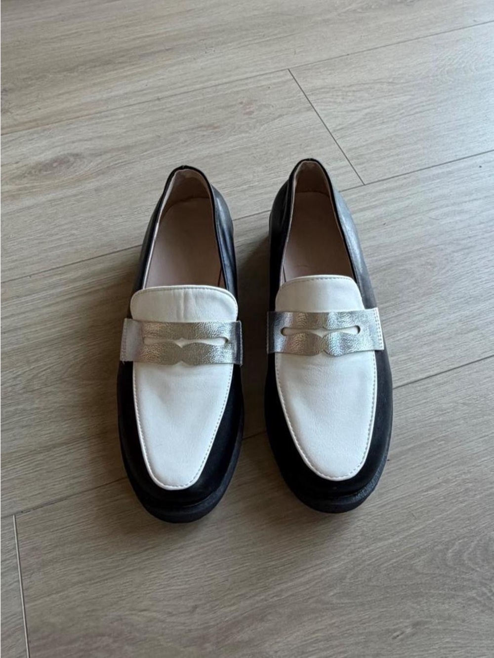 Women's Two-Tone Black and White Leather Loafers with Silver Accent